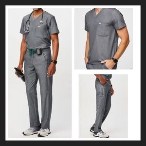 Figs Leon™ Three-Pocket Scrub Top and Axim™ Cargo Scrub Pants